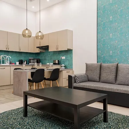 P43 Paulay Apartament *