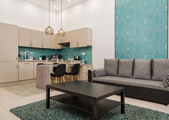 P43 Paulay Apartment *
